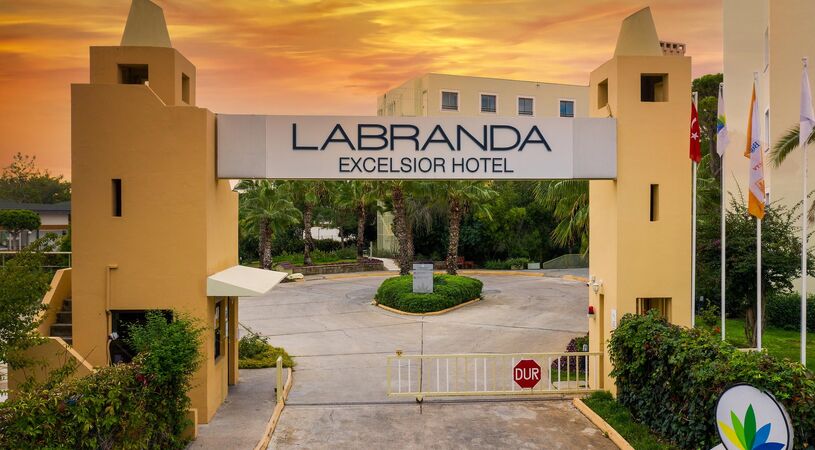 Labranda Excelsior Side