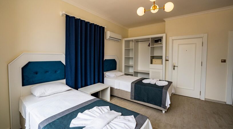 Blue Pearl Hotel & Villas