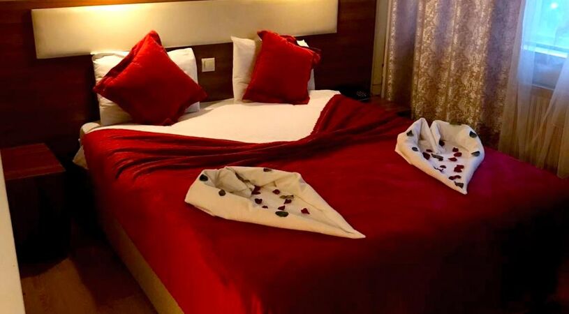 Wox ew Hotel
