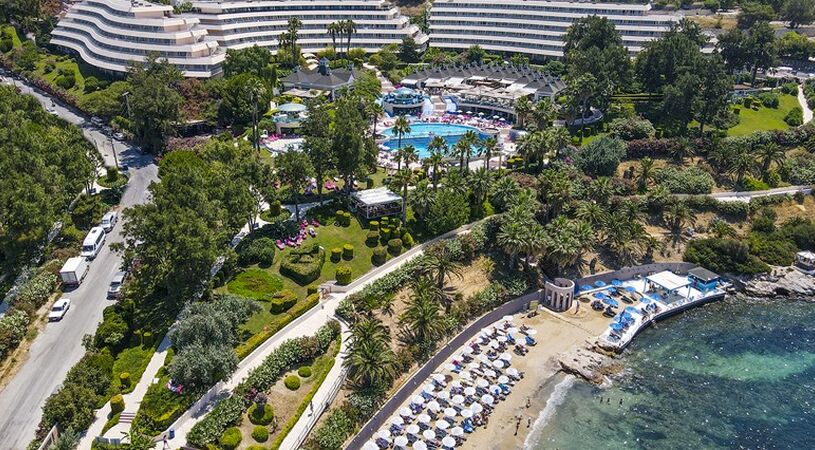 The Grand Blue Sky International Hotel