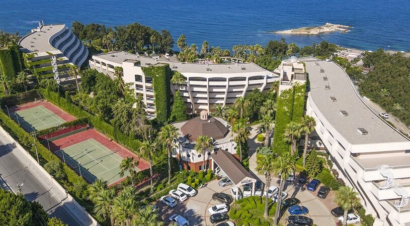 The Grand Blue Sky International Hotel