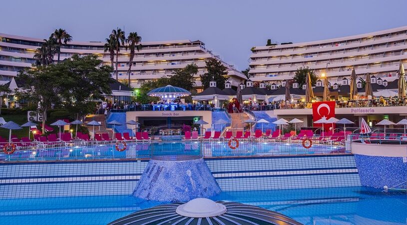 The Grand Blue Sky International Hotel