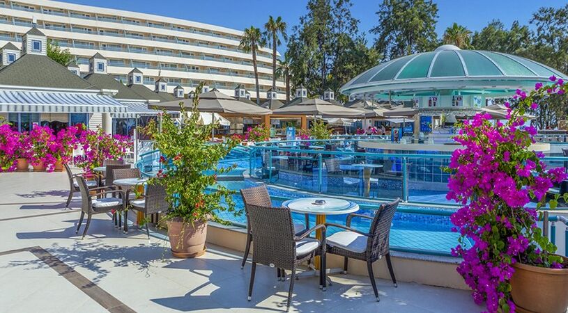 The Grand Blue Sky International Hotel