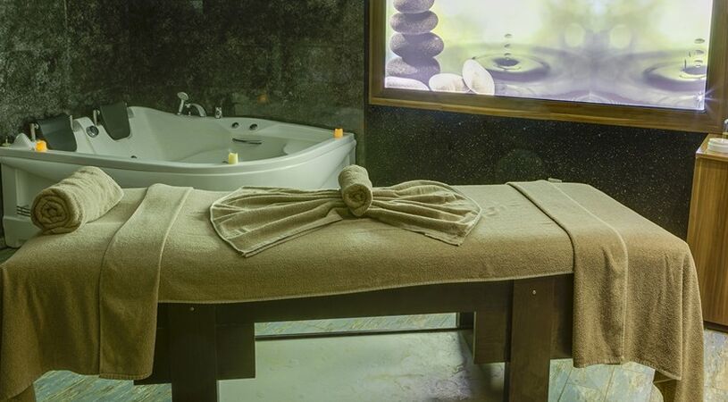 The Grand Blue Sky International Hotel