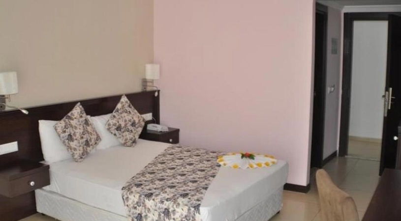 Sunshine Holiday Resort