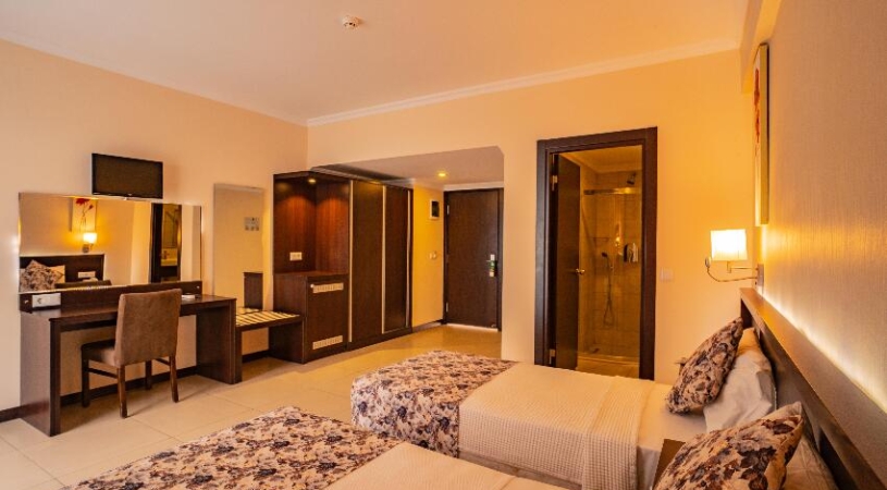 Sunshine Holiday Resort