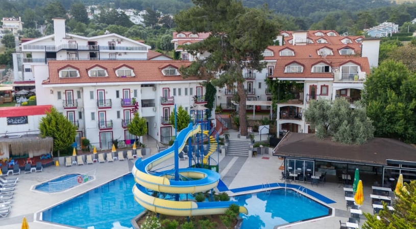 Sunshine Holiday Resort