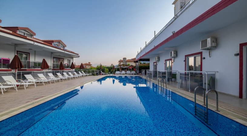 Sunshine Holiday Resort