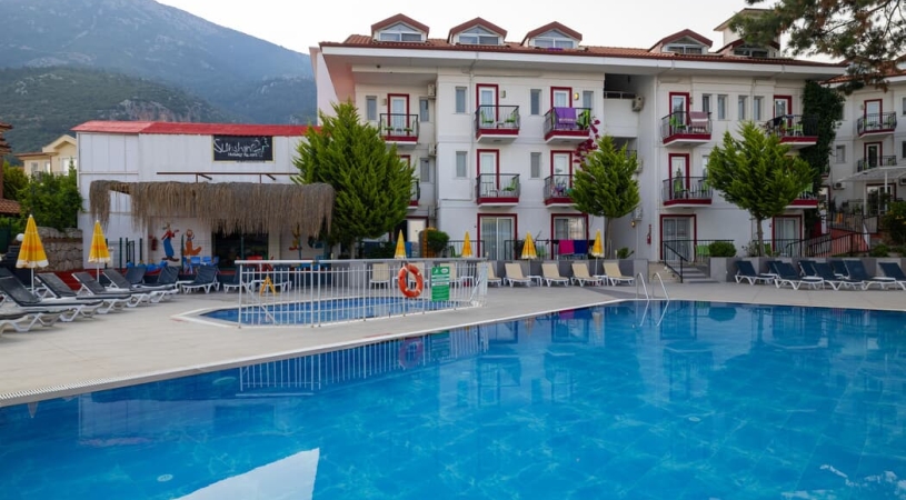 Sunshine Holiday Resort