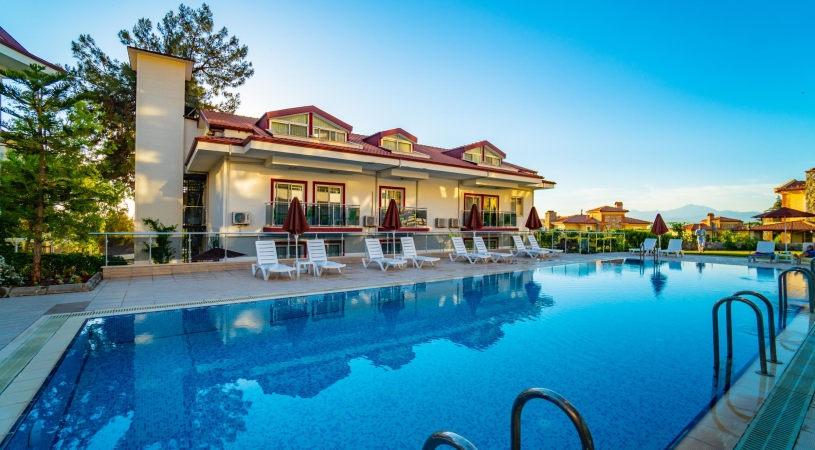 Sunshine Holiday Resort