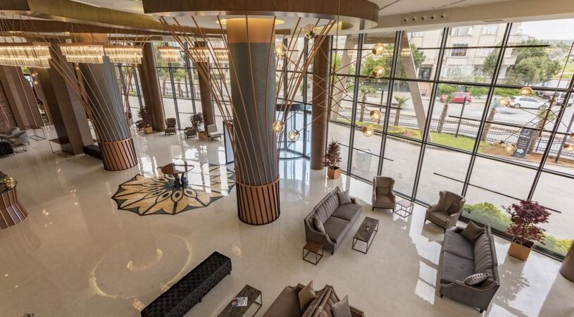 Shimall Deluxe Hotel