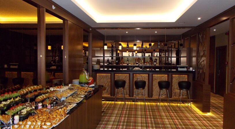 Adranos Hotel