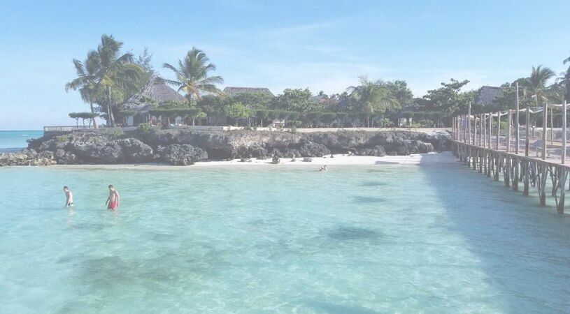4* Reef Beach Resort vb. 