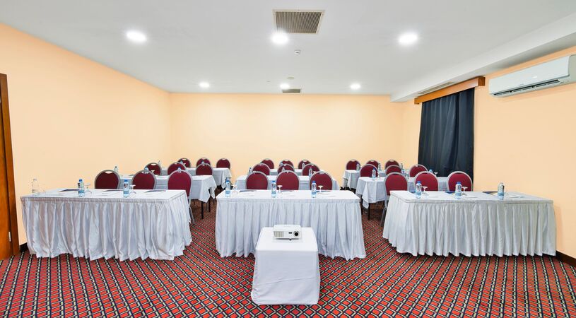 Salamis Bay Conti Resort Hotel