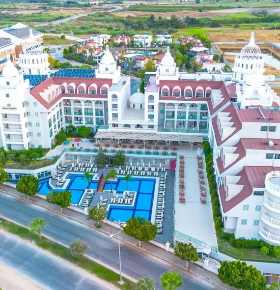 Side Crown Serenity Hotel