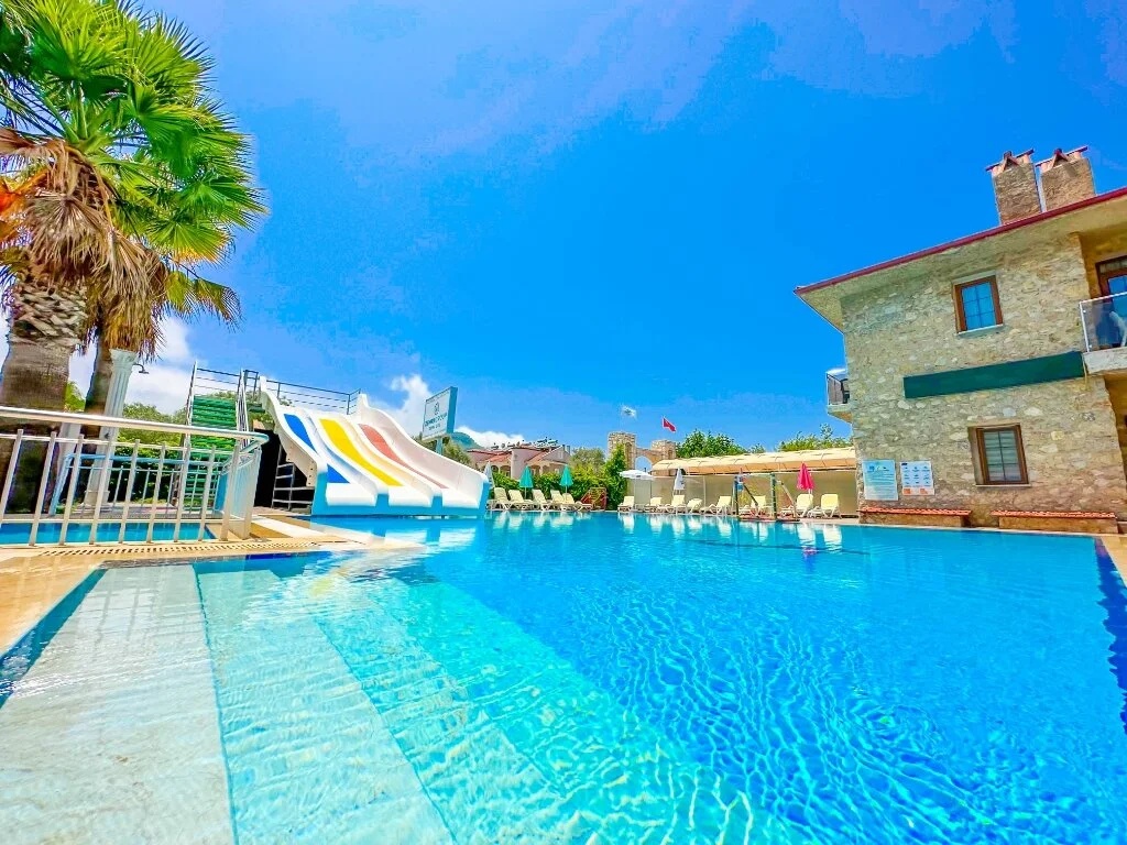 Mia Suites Hotel & Spa