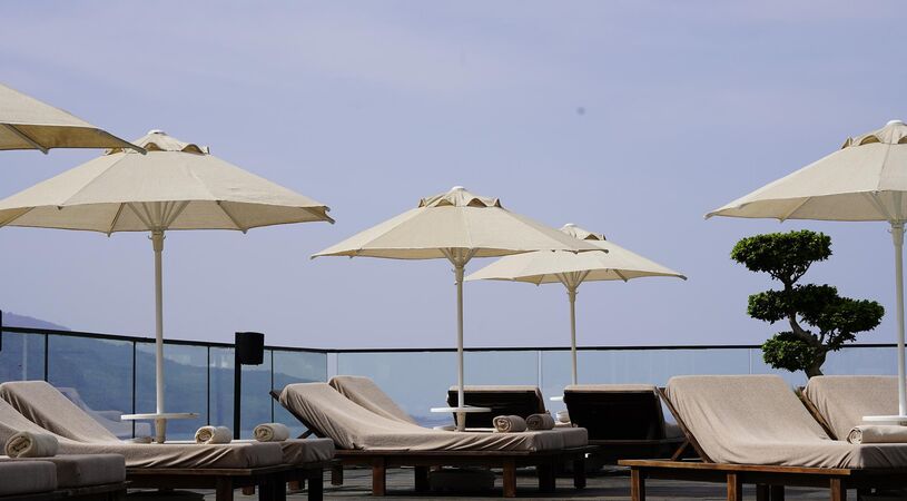 Manaspark Deluxe Hotel