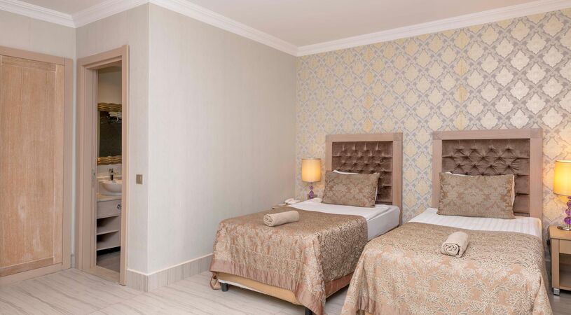 Amara Luxury Resort & Villas