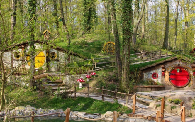 Günübirlik Maşukiye Cam Teras Ormanya Hobbit Evleri Turu Ramazan Bayramı Özel