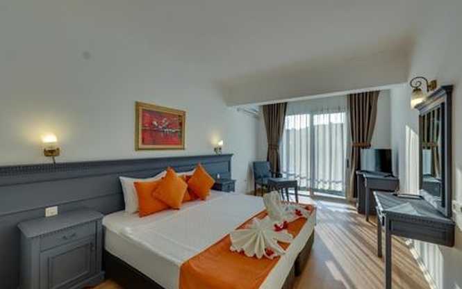 Regulus Gümbet Beach Hotel 4 Gece 5 Gün Bodrum 