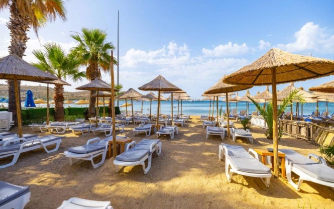 Leo Beach Resort +16 / 4 Gece 5 Gün