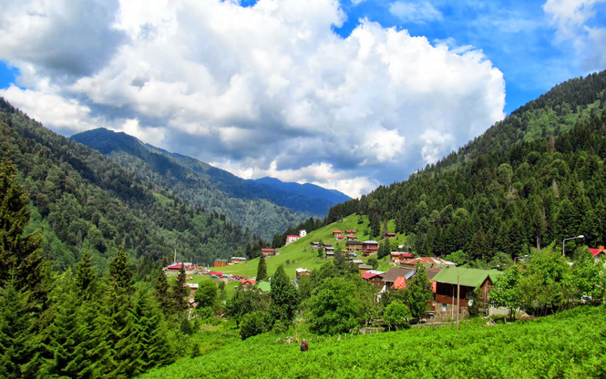 Uçaklı Karadeniz Yaylaları ve Batum Turu (3 Gece Otel Konaklamalı)