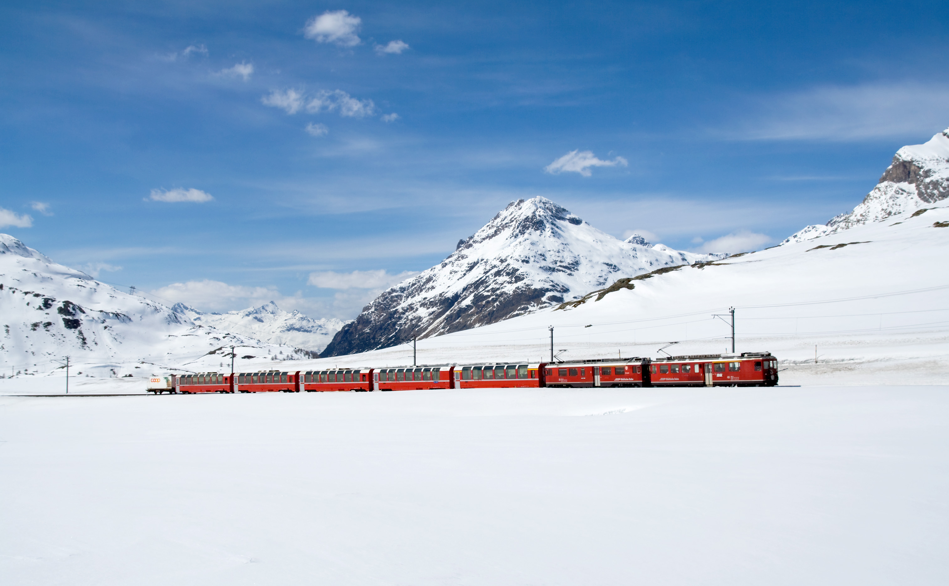 Bernina Express ile Noel Pazarları Turu | Pegasus ile 4 Gece 5 Gün | Sabah Zürih Gidiş – Akşam Zürih Dönüş