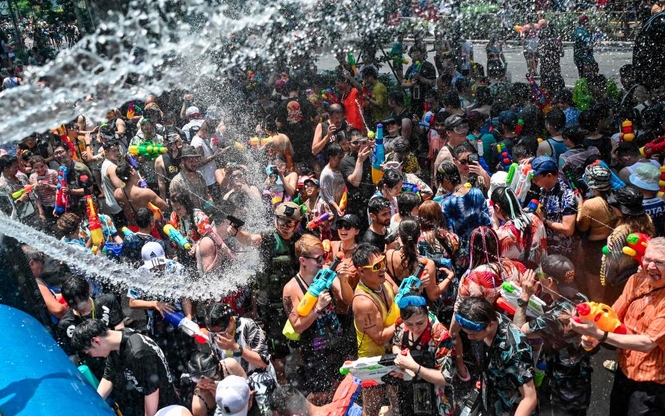 Songkran Festivali Phuket Turu