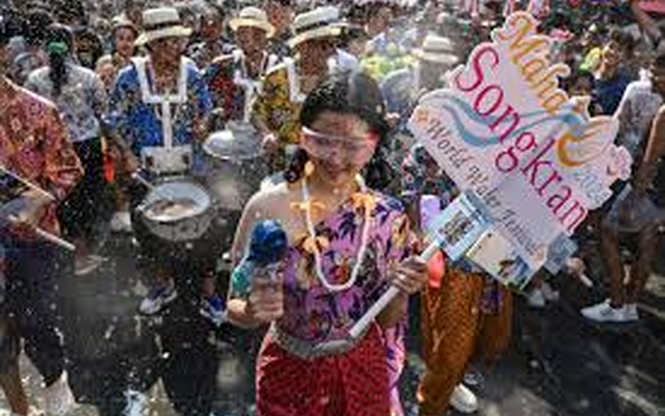 Songkran Festivali Phuket Turu